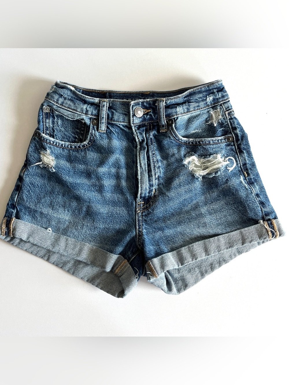 American Eagle 90s highest rise boyfriend short 00 jean denim blue rips cuffed